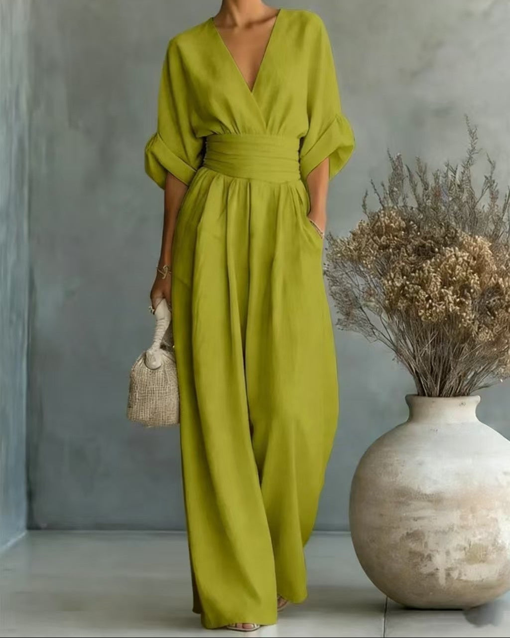 Marta | Tuta Donna Elegante con Scollo a V e Vita Alta