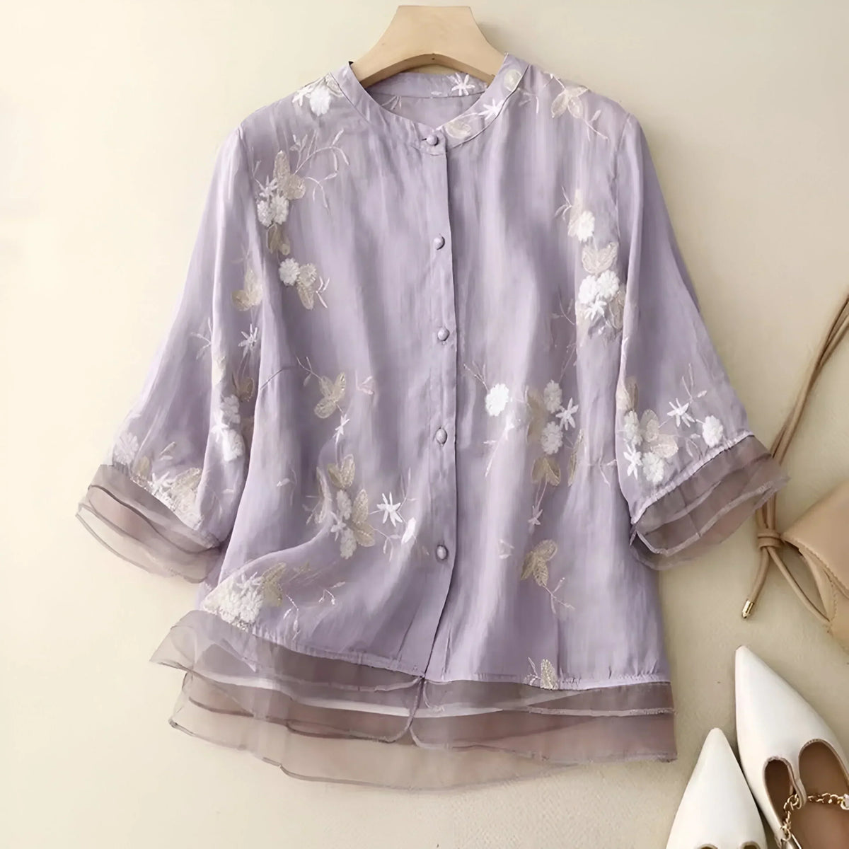 Benedetta | Blusa Leggera con Pieghe e Dettagli in Pizzo