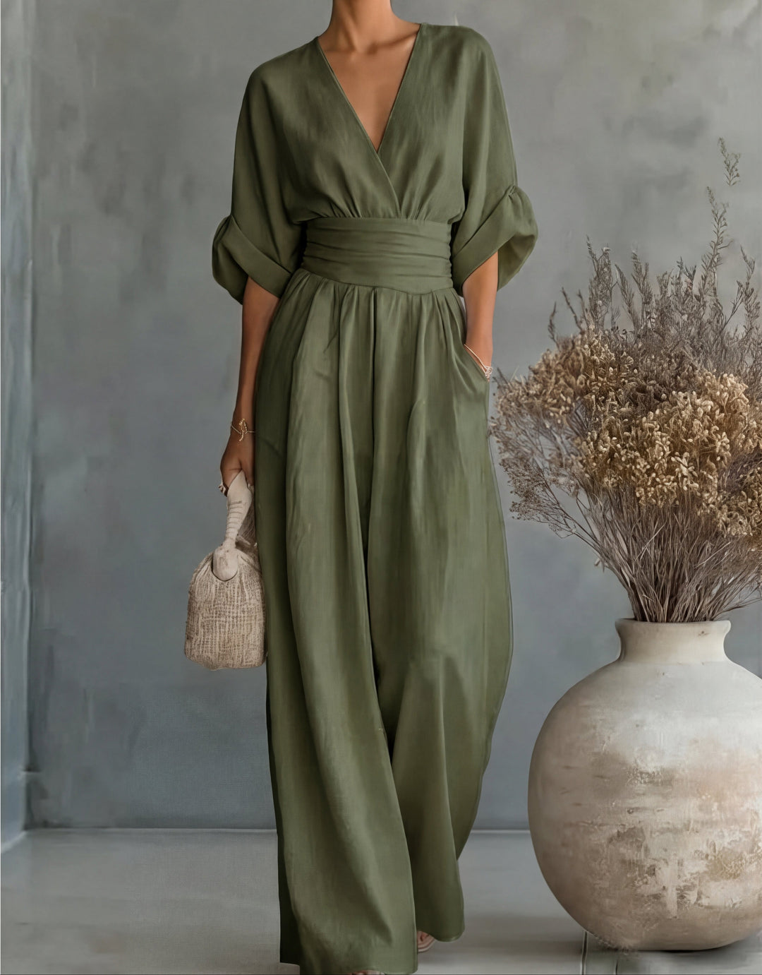 Dalia | Tuta Donna Elegante con Scollo Incrociato e Gamba Larga