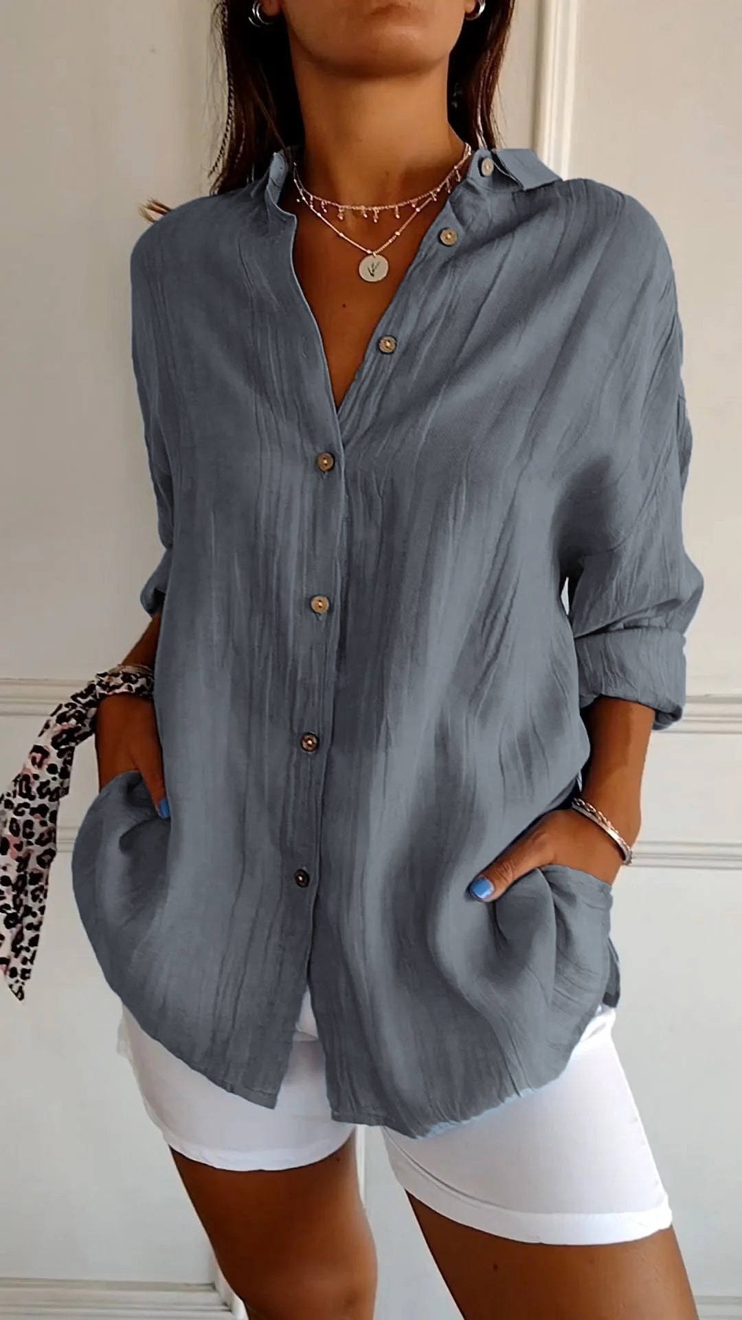 Claudia | Camicia Donna con Pieghe Frontali e Colletto Strutturato